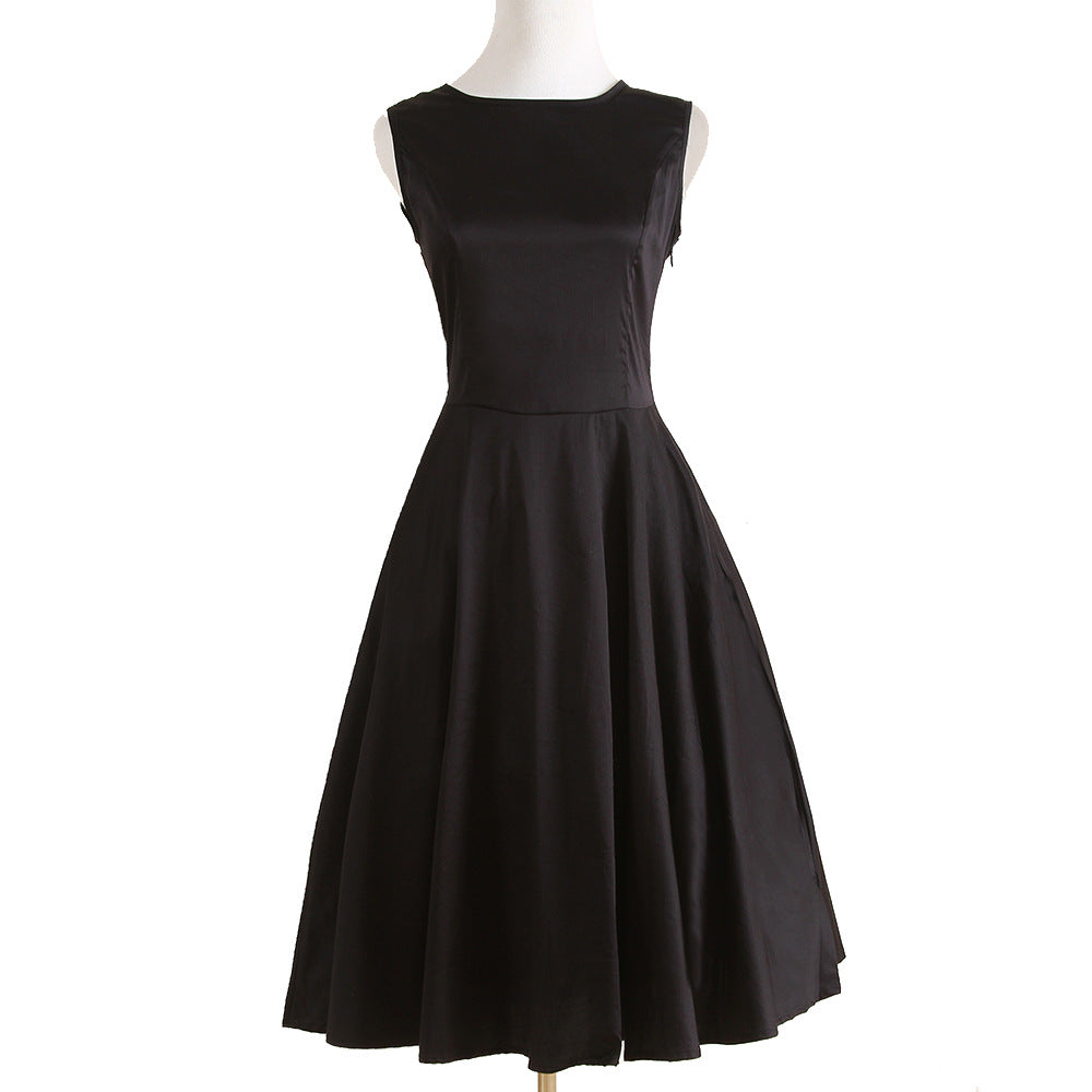 Must - Have! Audrey Hepburn - style High - waisted Flared Vintage Dress in Black Satin